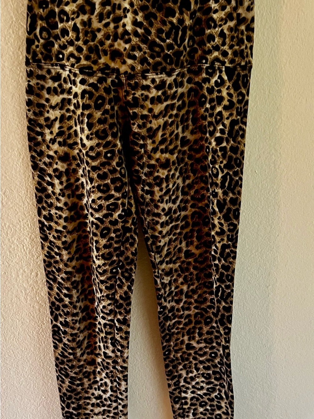 Cute and ultra soft and cozy women’s Leopard Print Leggings - Brown/Black